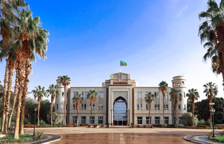 مرسوم رئاسي بالعفو عن عدد من السجناء السلفيين