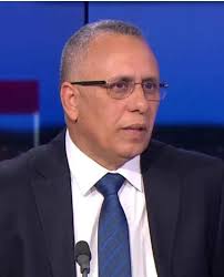 ولد بوحبيني يكتب : "كرنفالات التصفيق" و"لعبة المجاملات والمصالح"