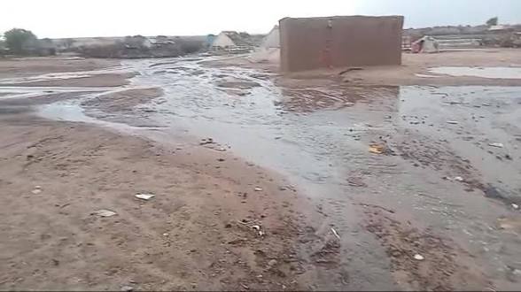 كنكوصه: مياه الأمطار تغمر قرى وتعزلها عن المدن