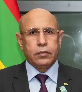 غزواني يبحث سير عمل مستشفى الأنكولوجيا في اجتماع مع طاقمه